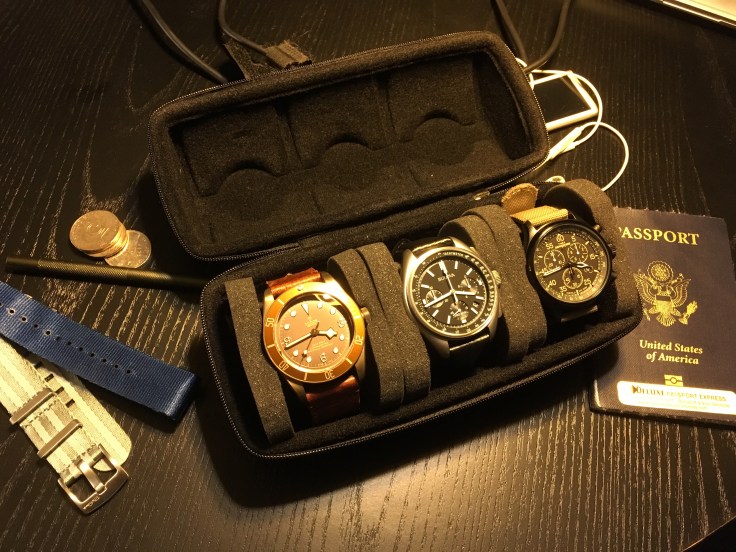 Full 3-watch traveling case